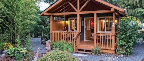 小屋 | 埃及棉床單、高級寢具、羽絨被、舒適加層