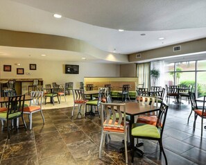 Free buffet breakfast 