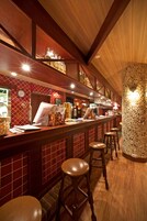 Bar (en el alojamiento)