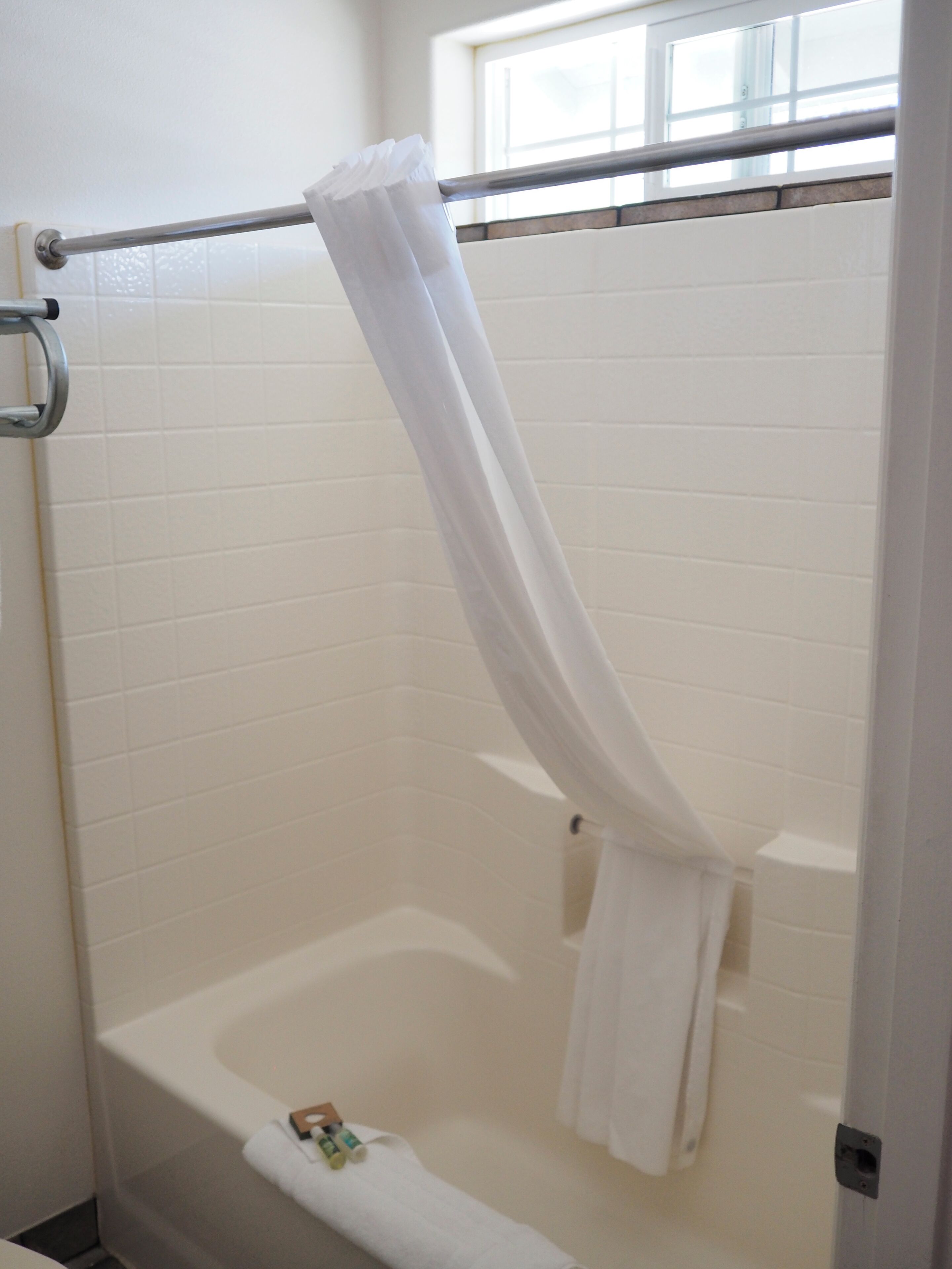 Shower, free toiletries, hair dryer, towels