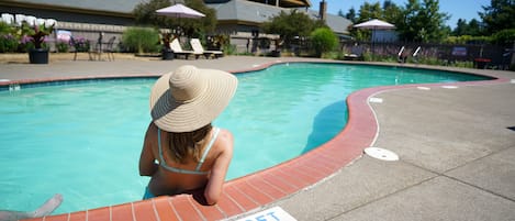 Piscine extérieure (ouverte en saison)