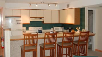 Condo, 1 Bedroom | Private kitchen | Full-size fridge, microwave, oven, stovetop