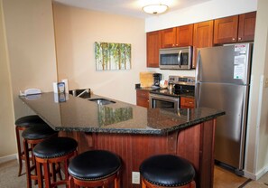 Room, 1 Bedroom (1st Floor C) | Private kitchen