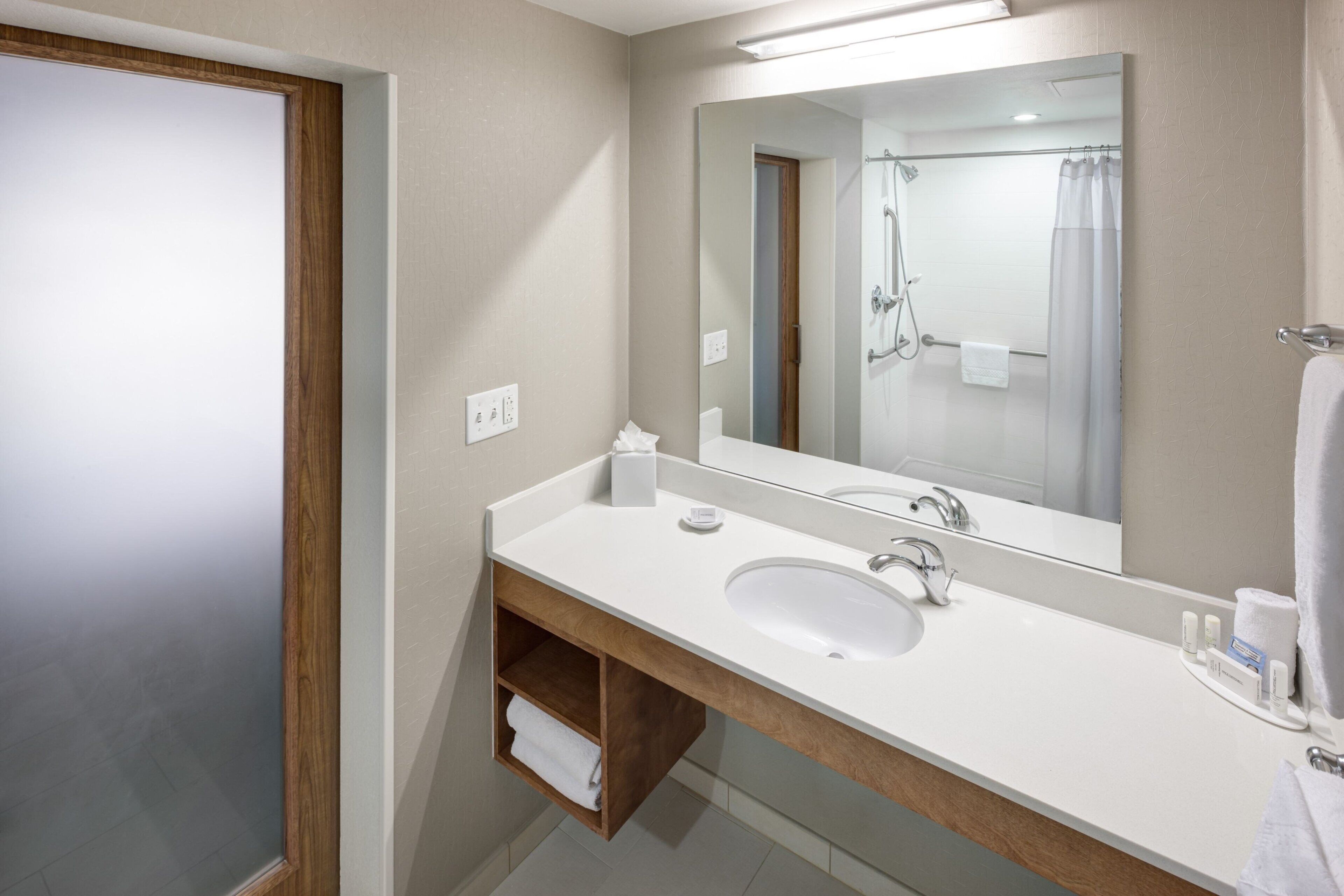 Photo - SpringHill Suites by Marriott Salt Lake City Airport