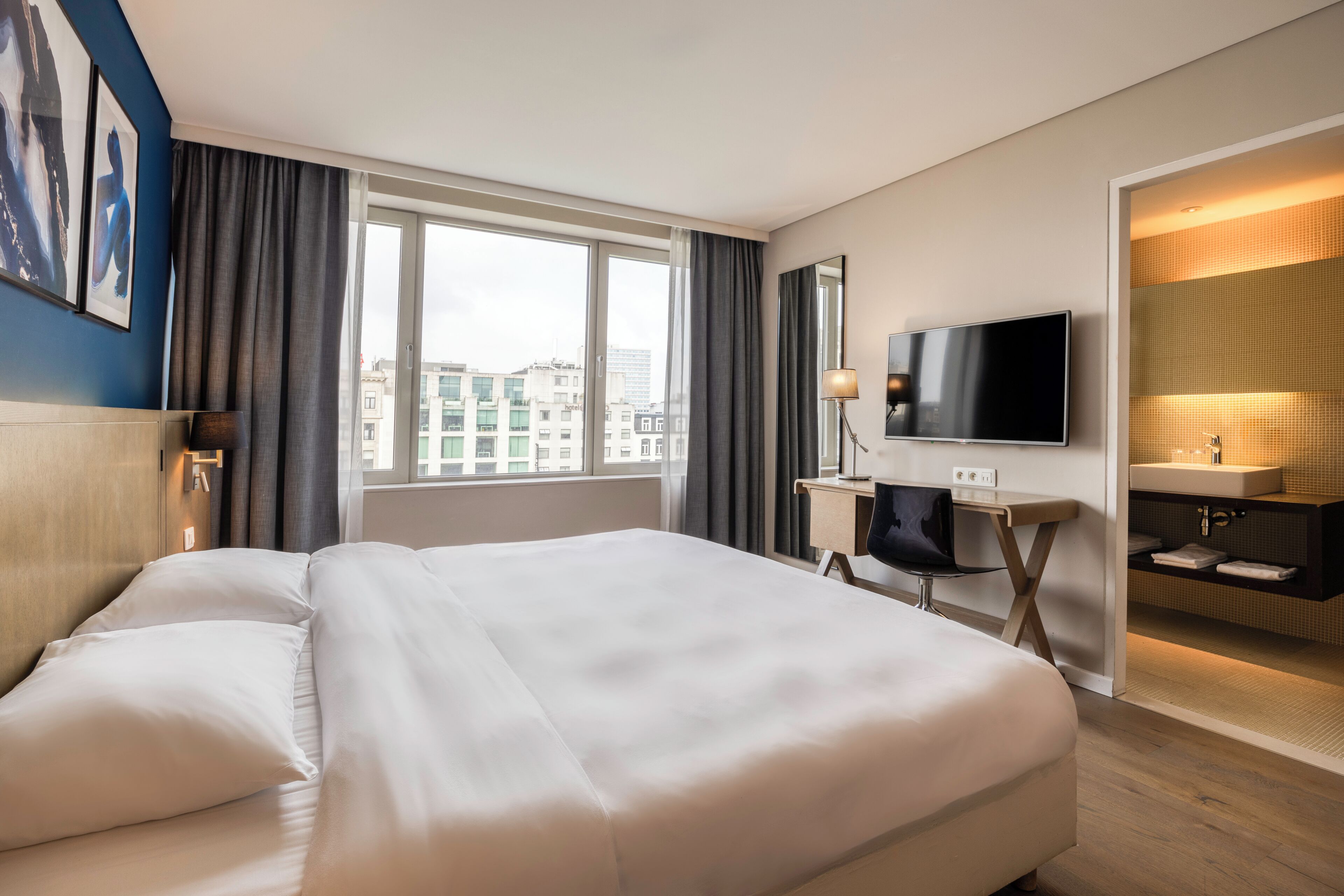 standard room, city view | city view