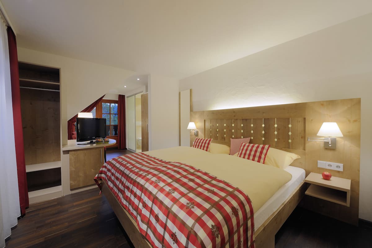 Tweepersoonskamer (Elegance) | 1 slaapkamer, een minibar, een kluis op de kamer