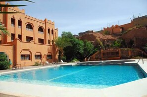 Outdoor pool - Hôtel Farah Al Janoub (Ouarzazate)