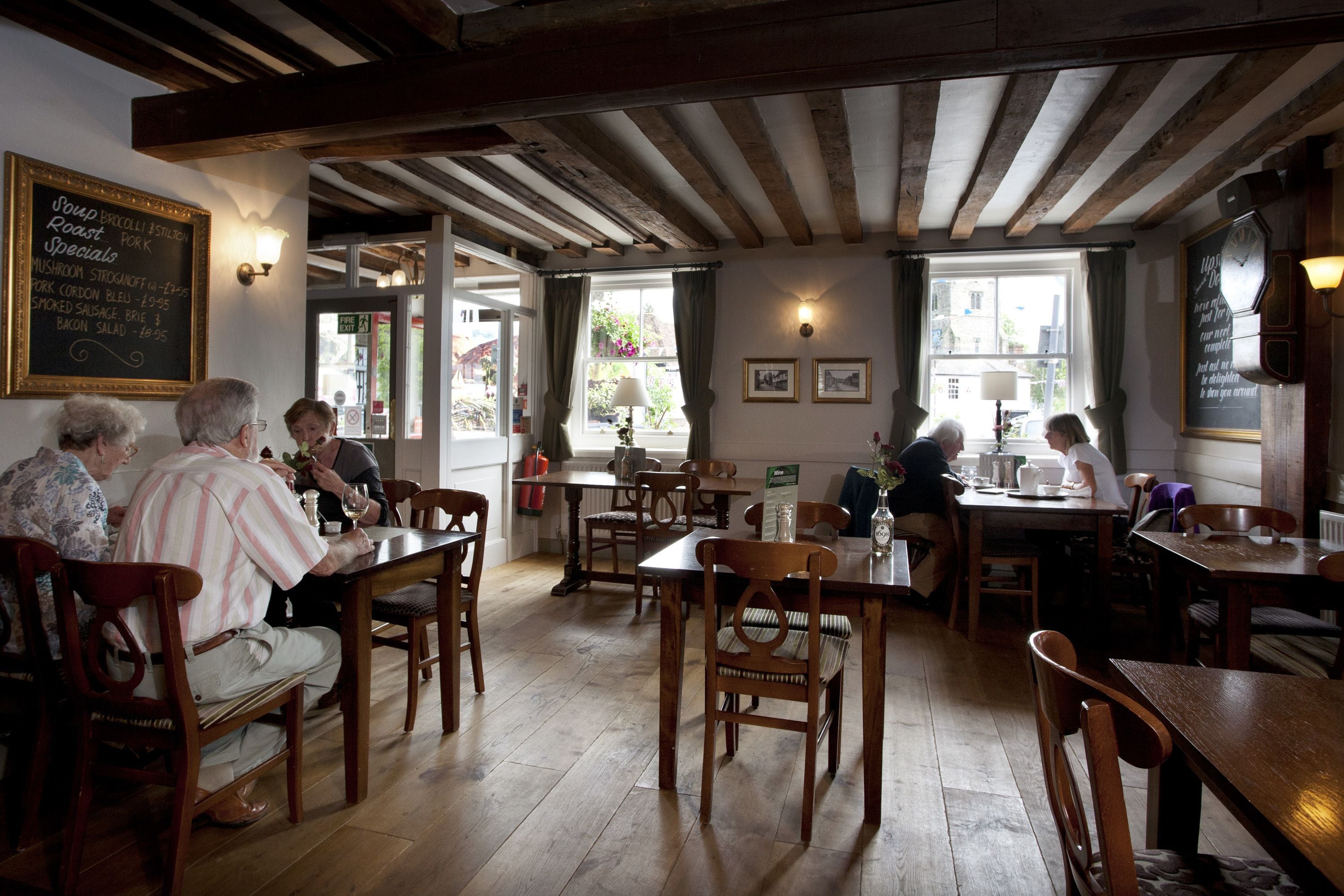 breakfast, lunch and dinner served