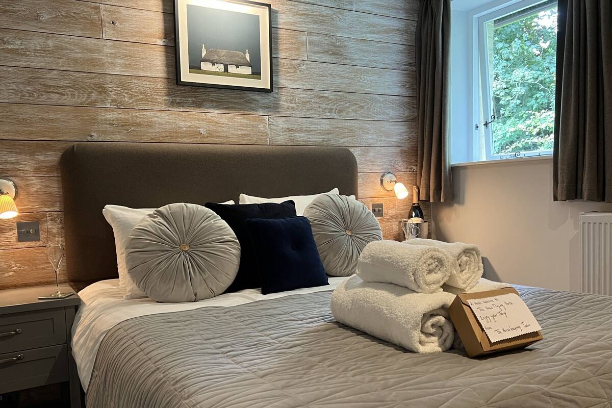 Double Room, Ensuite (Stable Block)