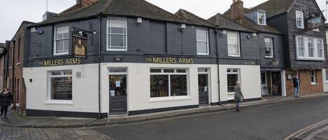 Fachada del alojamiento