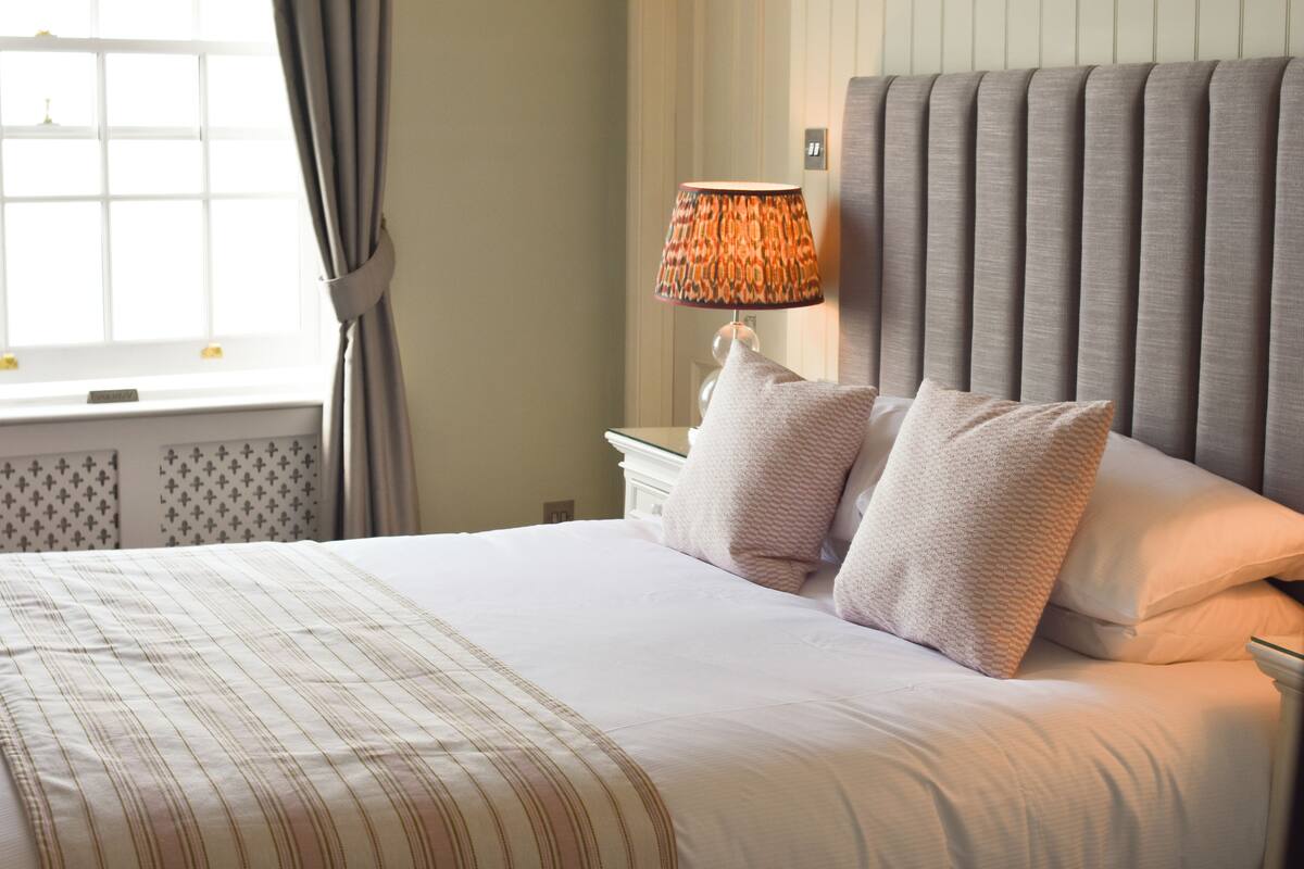 Classic Double Room Sea Facing | Skrivebord, strykejern/-brett, wi-fi (inkludert) og sengetøy