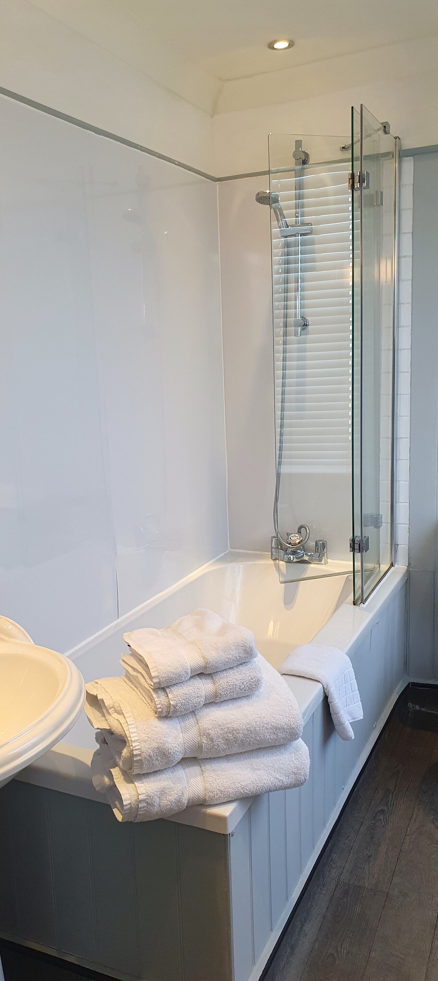 classic double room sea facing | bathroom | free toiletries, hair dryer, towels