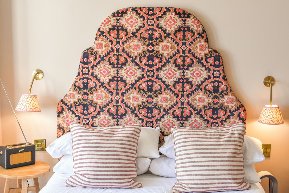 Cosy Double Room | Bureau, fer et planche Ă repasser, Wi-Fi gratuit, draps fournis