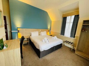 Bureau, Wi-Fi gratuit, draps fournis