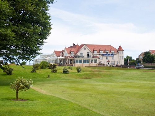 North Shore Hotel & Golf Club