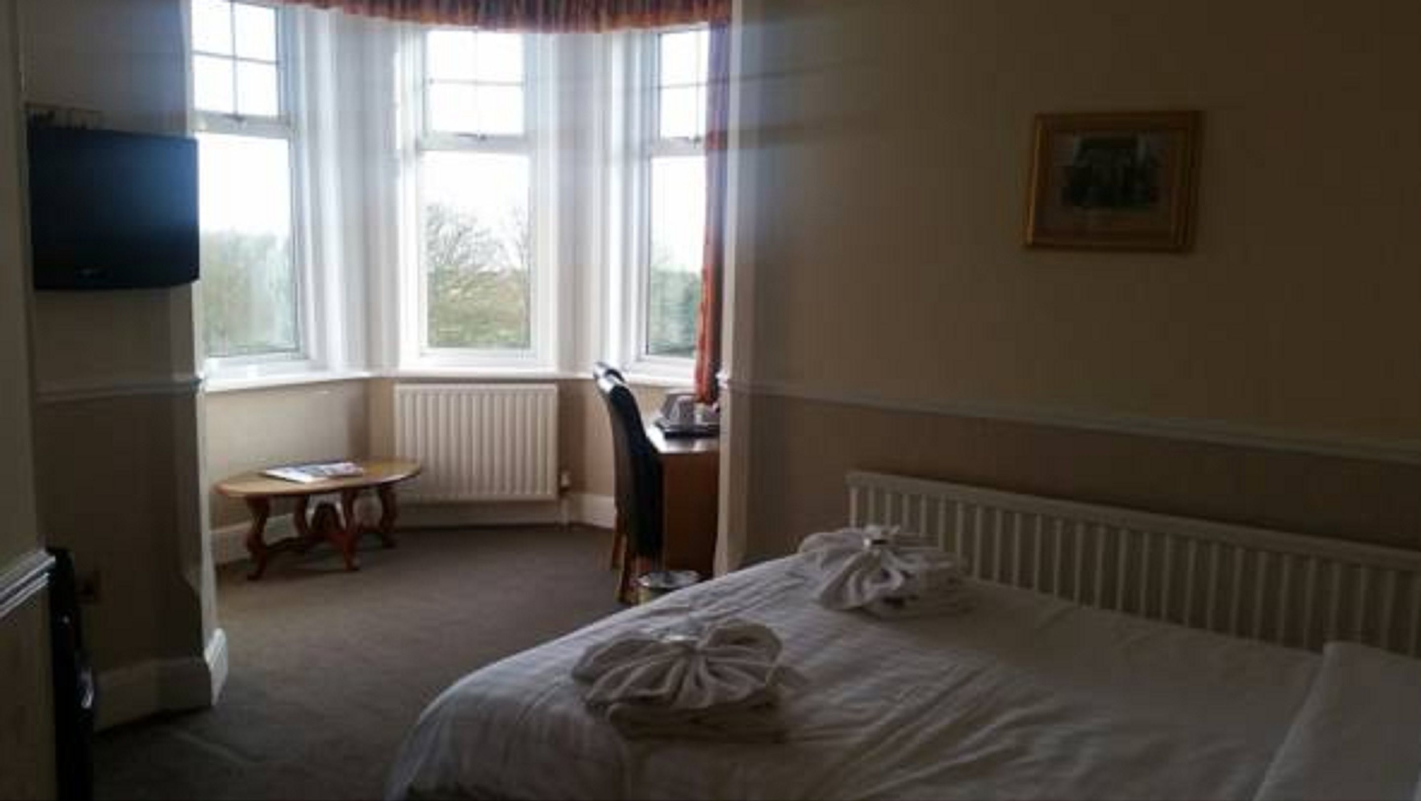 Desk, free WiFi, bed sheets