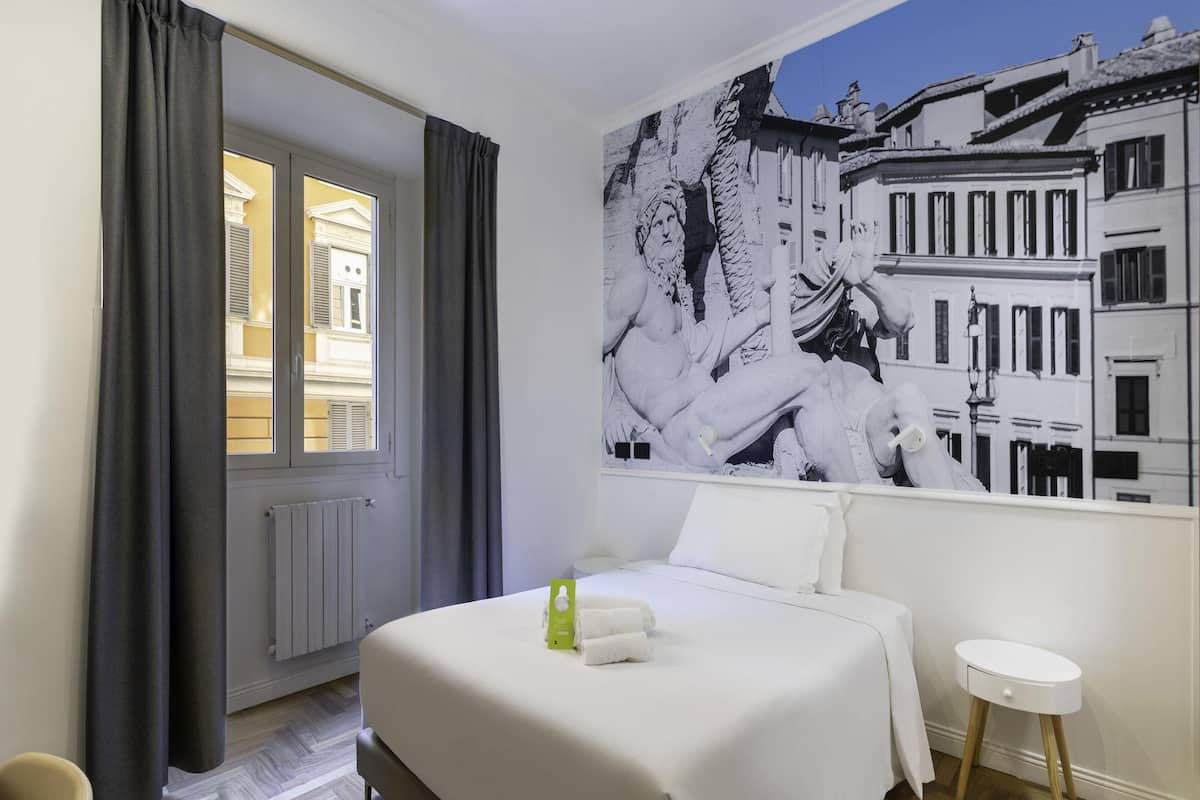 Yhden hengen superior-huone, tupakointi kielletty | Select Comfort -patjalliset sängyt, tallelokero huoneessa, työpöytä