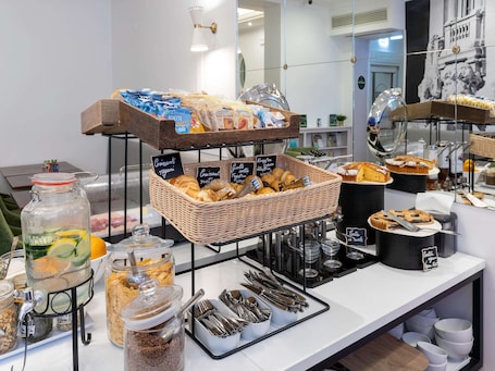 Daily buffet breakfast (EUR 10 per person)