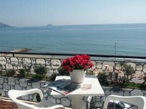 Chambre Double, balcon, vue mer | Balcon