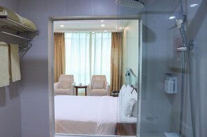 Bathroom - Shanghai Metro Park Hotel (Shanghai)