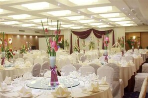 Banquet hall - Shanghai Metro Park Hotel (Shanghai)