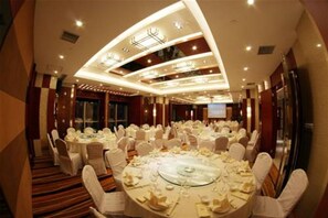 Banquet hall - Shanghai Metro Park Hotel (Shanghai)