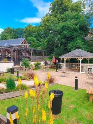 Exterior - Number 10 Hotel (Glasgow)