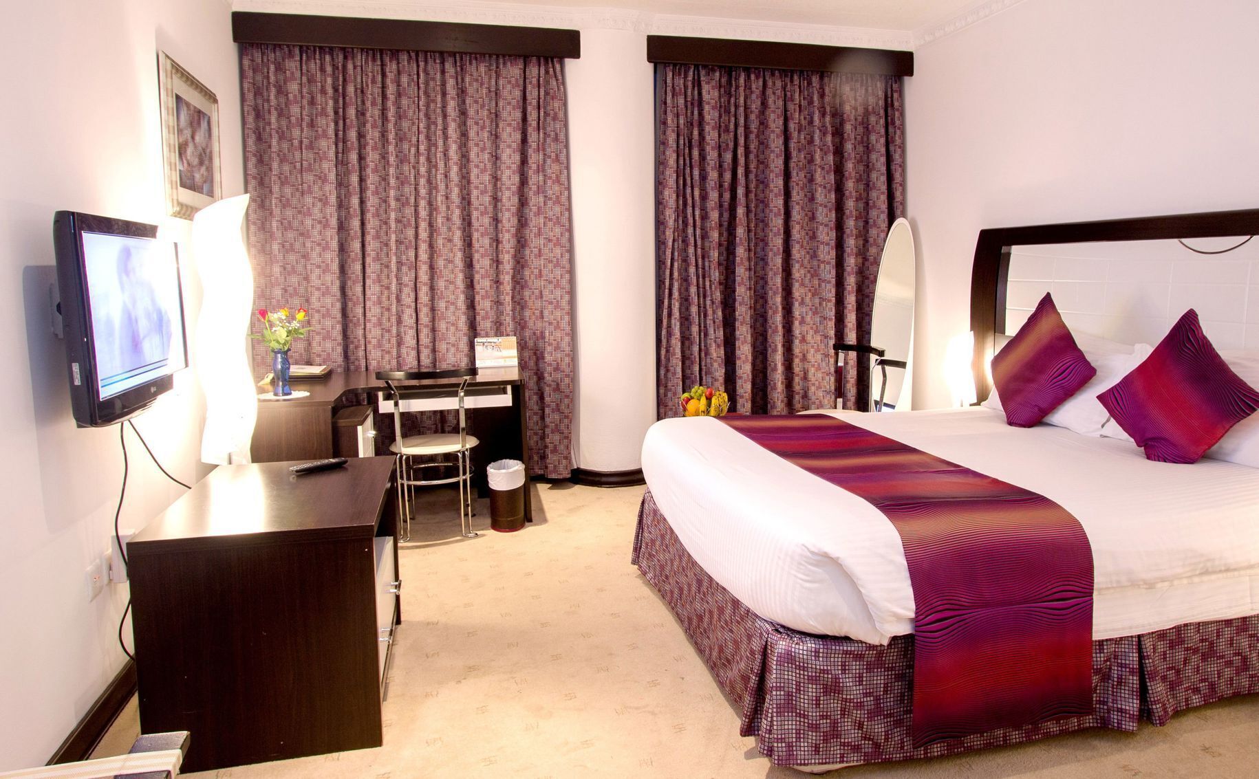 Premium bedding, minibar, in-room safe, desk