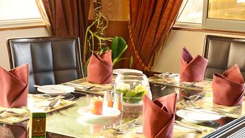 Daily buffet breakfast for a fee