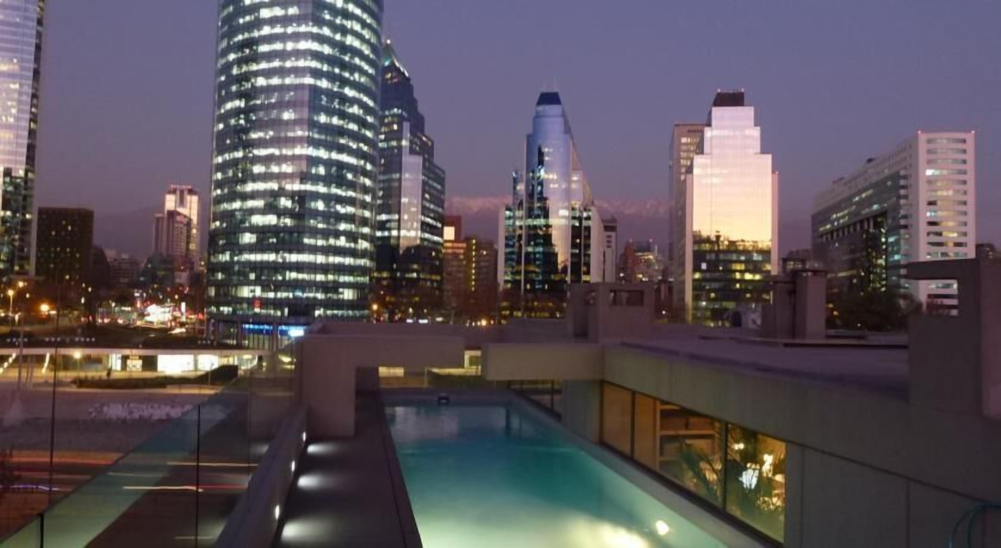 Seasonal outdoor pool, pool umbrellas