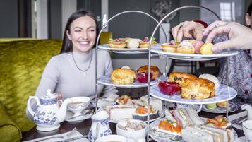 Se sirven almuerzos y cenas