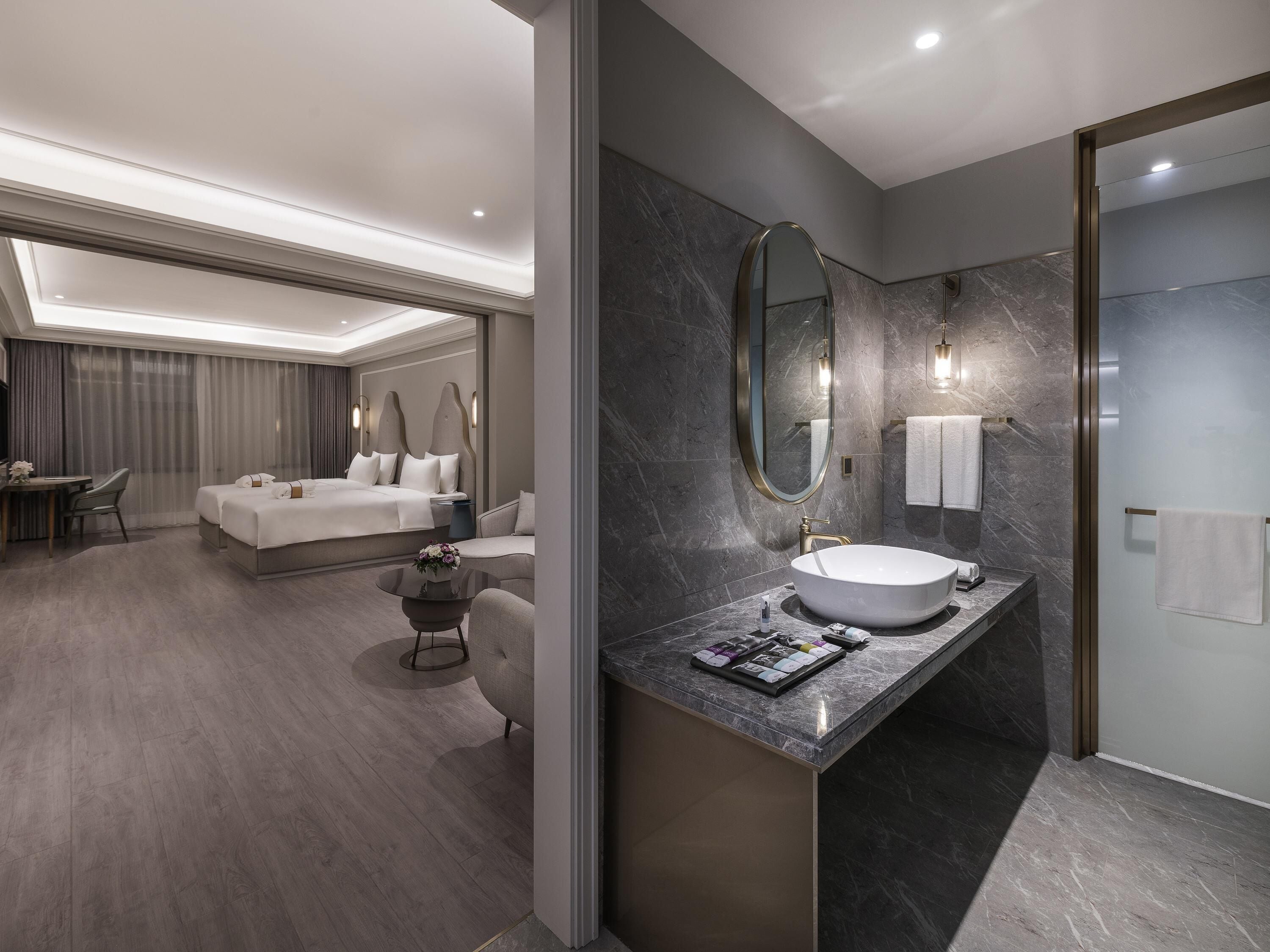 Photo - Mercure Shanghai Yu Garden On the Bund - 5 mins taxi to Nanjing Road and Bund