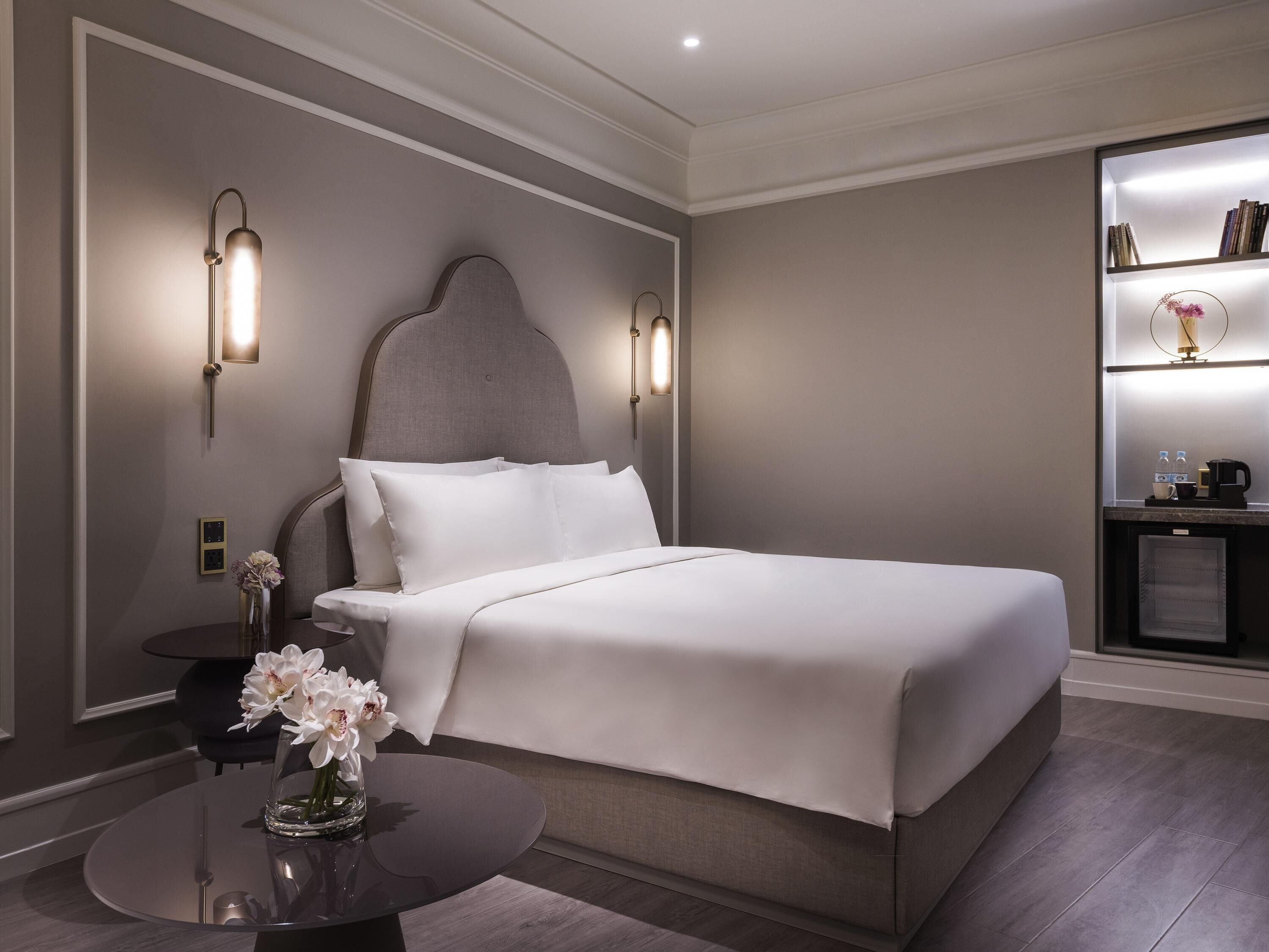 1 Schlafzimmer, hochwertige Bettwaren, Daunenbettdecken