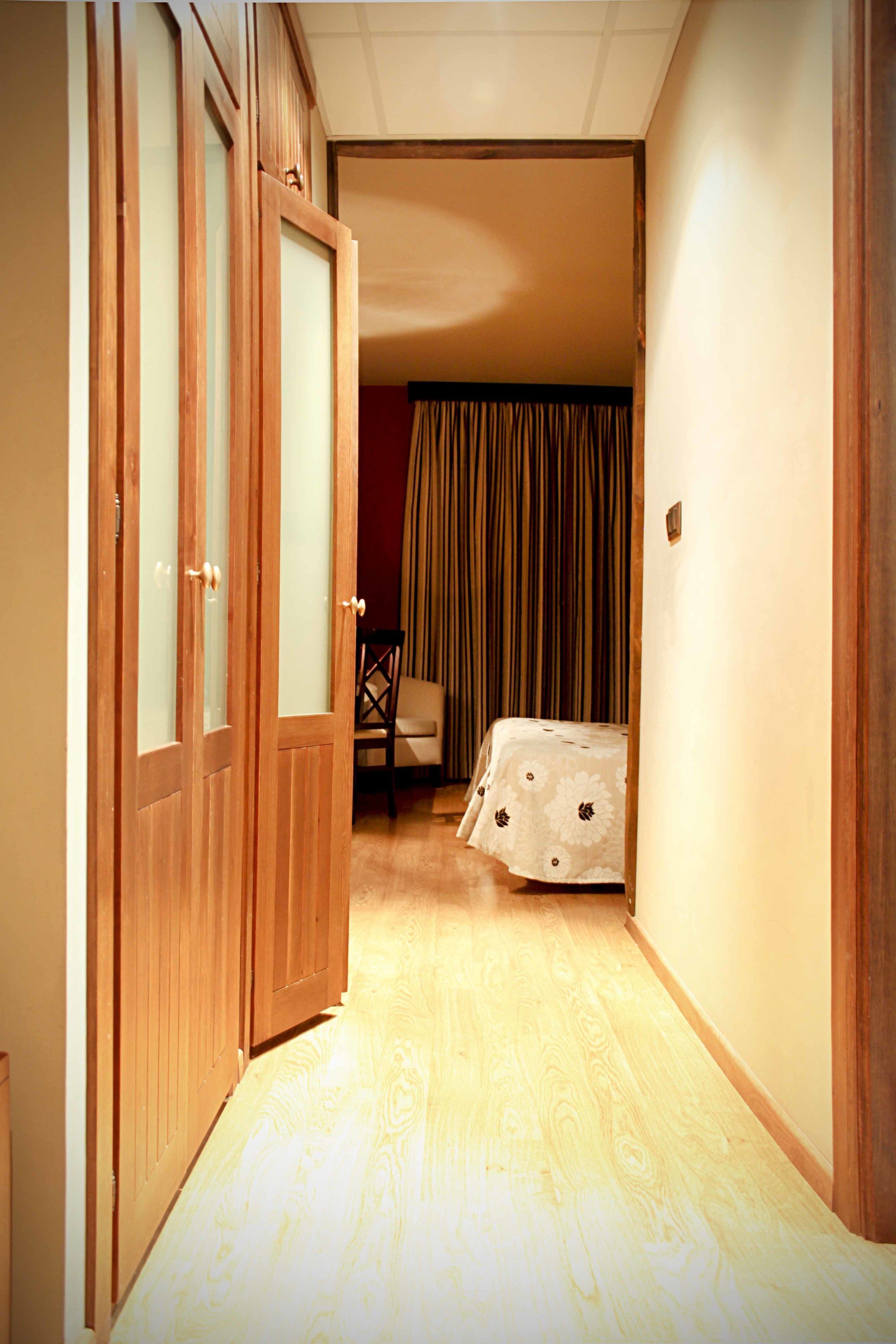 triple 3 adults | pillow-top beds, minibar, in-room safe, desk