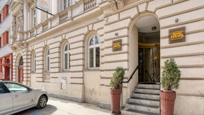 A historic building with a sign for 'Hotel Europa'. - Hotel Europa (Brno)