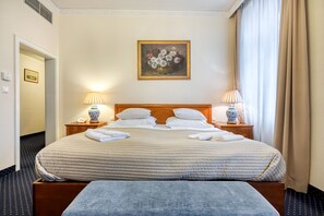 Premium bedding, down duvets, desk, laptop workspace