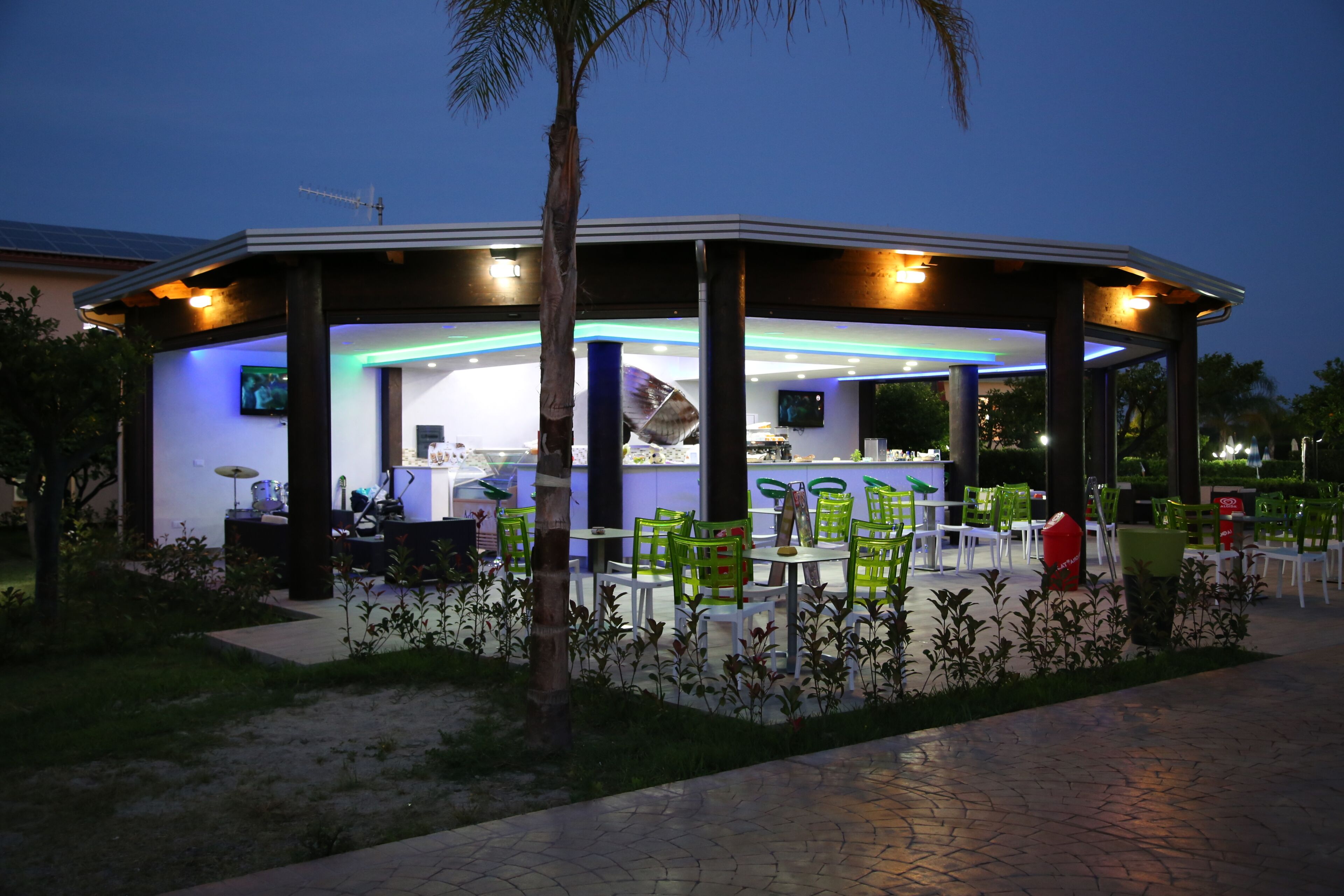 Bar (en la propiedad)