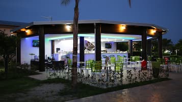 Bar (en la propiedad)