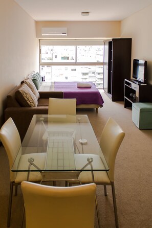 Standard Studio, Kitchen | Premium bedding, pillowtop beds, in-room safe, individually decorated - Callao Plaza Suites (Buenos Aires)