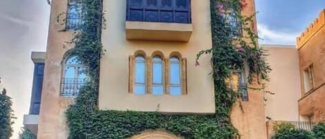 Fachada da propriedade