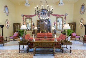 Indoor spa tub - Hacienda Santa Cruz (Mérida)