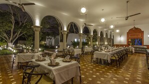 Breakfast, lunch and dinner served - Hacienda Santa Cruz (Mérida)