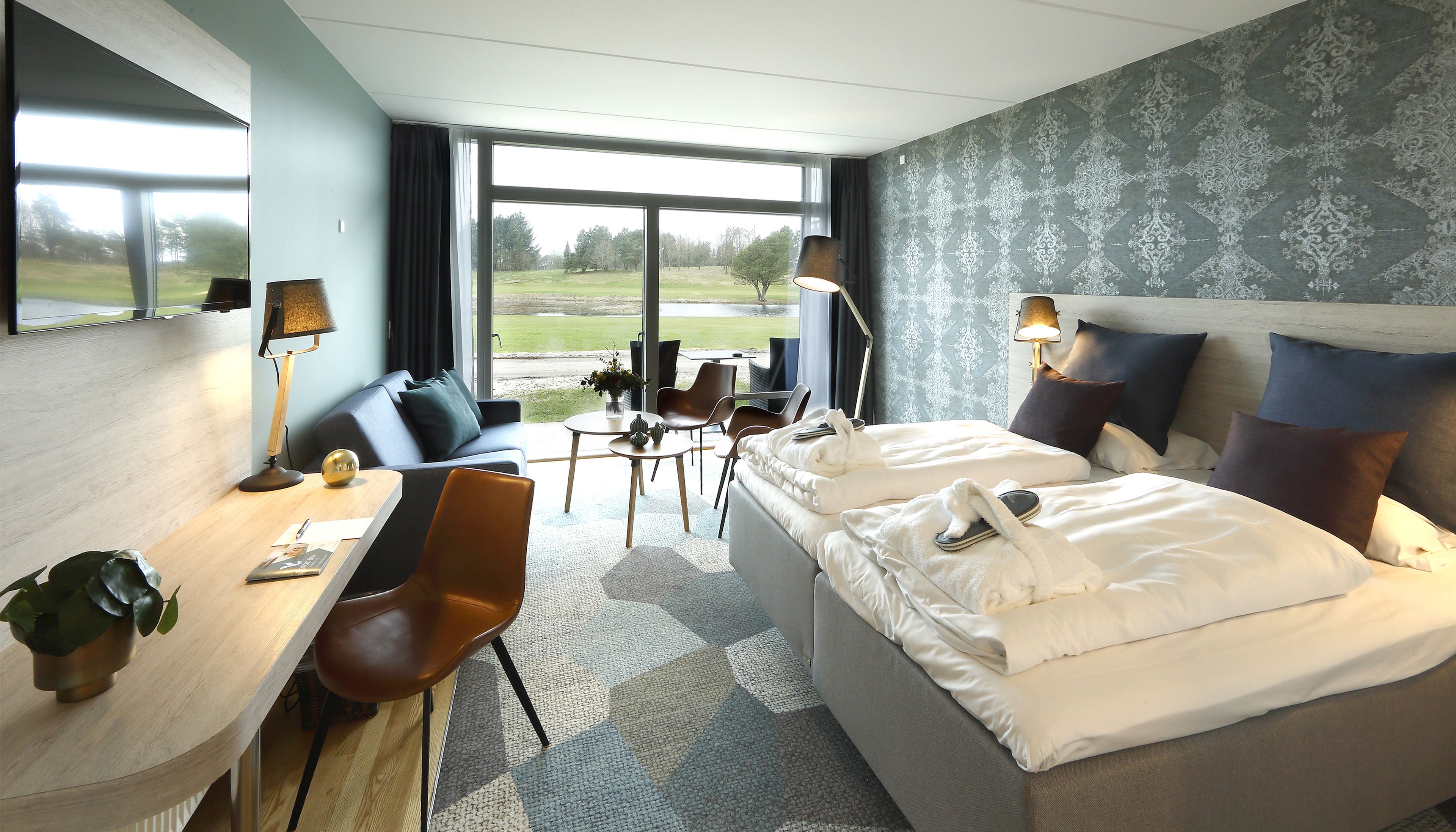 superior room, golf view | 1 bedroom, minibar, in-room safe, desk