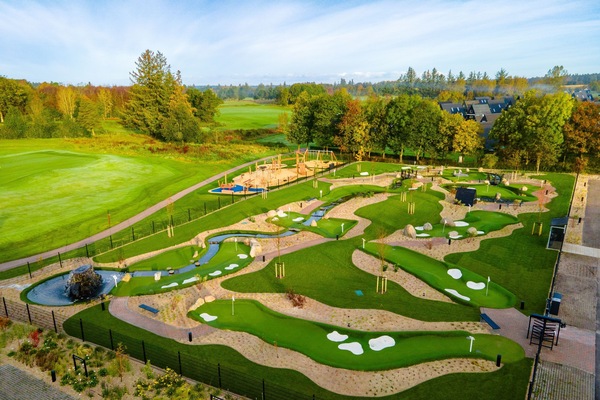 Mini-golf