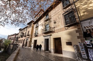Fachada de la propiedad