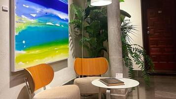 Télévision à écran plat, station d'accueil iPod