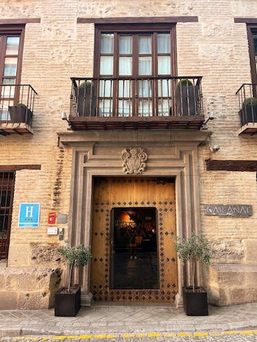 加爾阿納特精品酒店