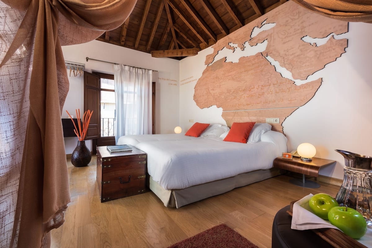 Doppelzimmer (Upper level)