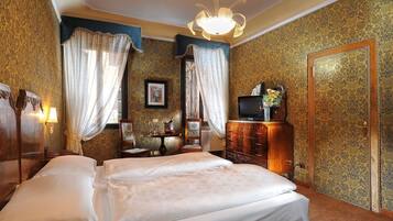 In-room safe, free cribs/infant beds, free WiFi