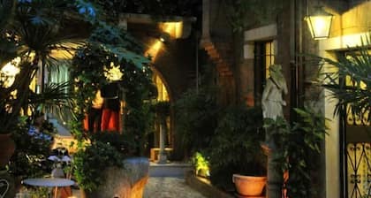 Hotel Flora